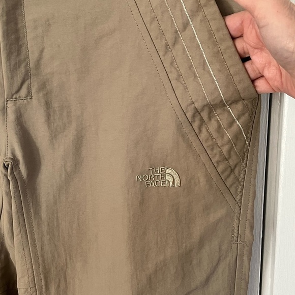 NWT The North Face Paramount Trail Hiking Pants Women's 12 UPF 30 Dune Beige - Picture 4 of 16